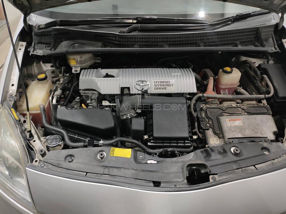 Toyota Prius 2012 for Sale in Lahore Toyota Prius 2012 for Sale in Lahore Image-14
