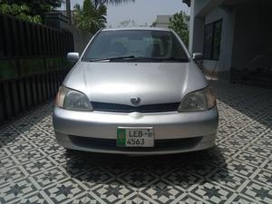 Toyota Platz F 1.0 2007 for Sale in Lahore