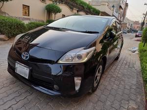 Toyota Prius S LED Edition 1.8 2012 for Sale in Lahore