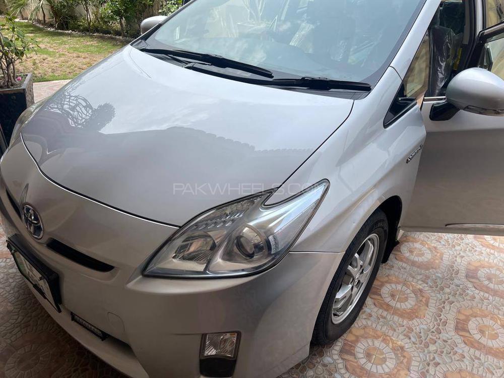 Toyota Prius 2012 for Sale in Lahore Image-1