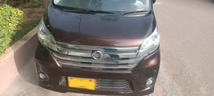 Nissan Roox HIGHWAY STAR URBAN SELECTION 2015 for Sale in Karachi