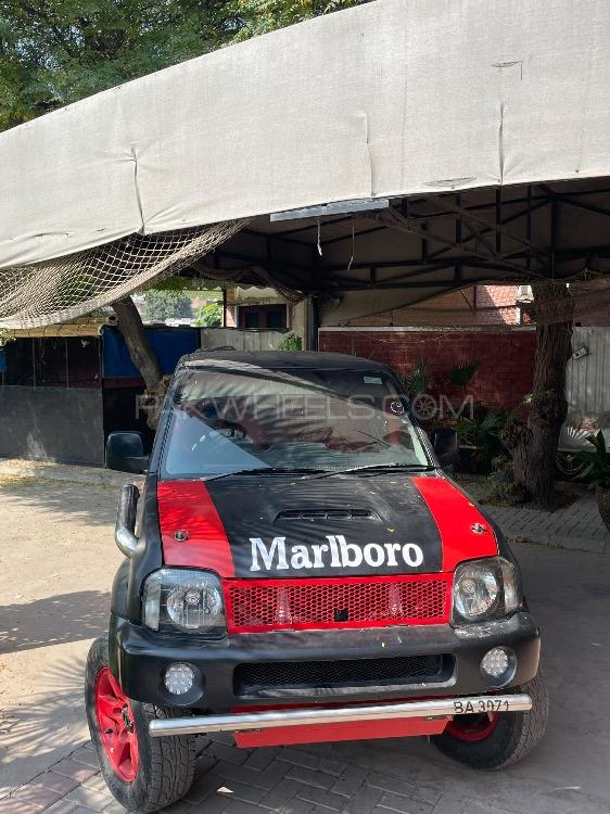 سوزوکی جمنی - 2011 Marlboro Image-1