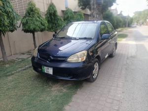 Toyota Platz F 1.0 2004 for Sale in Lahore