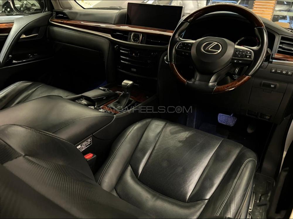 Lexus LX Series 2015 for Sale in Islamabad Lexus LX Series 2015 for Sale in Islamabad Image-5