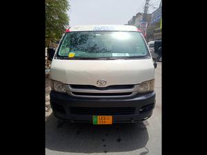 Toyota Hiace GL 2008 for Sale in Lahore