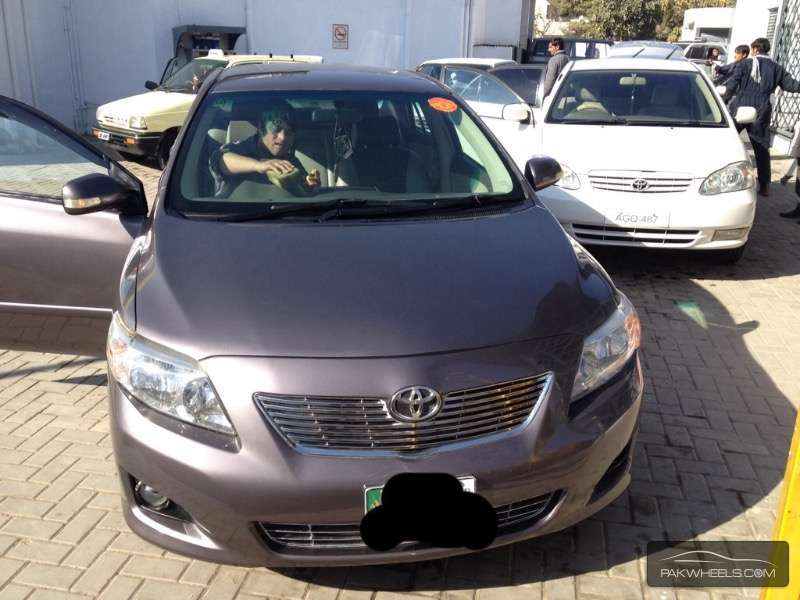 Toyota Corolla 2010 for Sale in Lahore Image-1