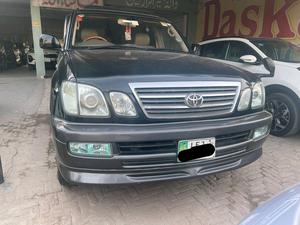 Toyota Land Cruiser Cygnus 2004 for Sale in Gujranwala