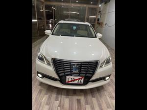 Toyota Crown Royal Saloon G 2013 for Sale in Quetta