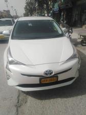 Toyota Prius PHV (Plug In Hybrid) 2016 for Sale in Quetta