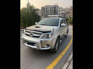 Toyota Hilux D-4D Automatic 2008 for Sale in Islamabad