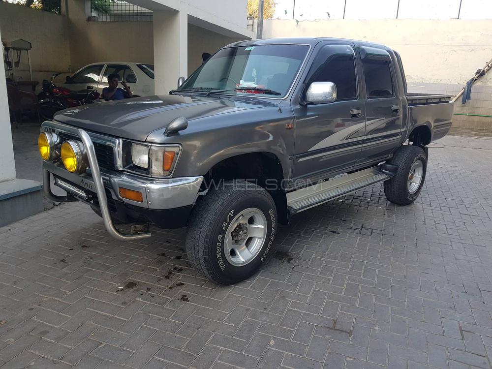 Toyota Hilux 1990 for Sale in Faisalabad Image-1