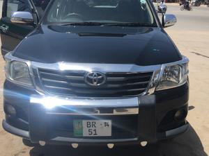 Toyota Hilux Vigo Champ GX 2014 for Sale in Bahawalpur