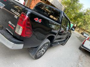 Toyota Hilux Revo V Automatic 2.8 2020 for Sale in Islamabad