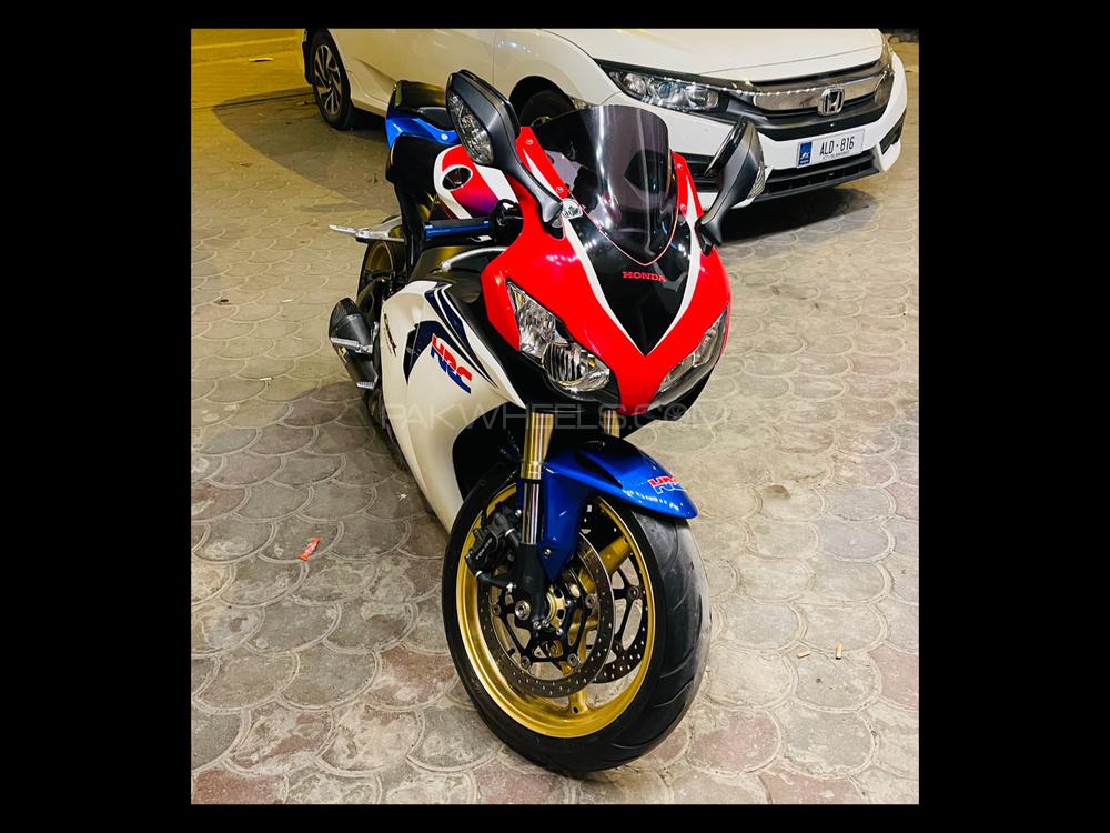 Honda CBR 1000RR 2009 for Sale Image-1