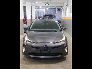 Toyota Prius S 2016 for Sale in Lahore
