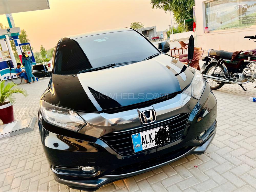 Honda Vezel 2018 for Sale in Mandi bahauddin Image-1