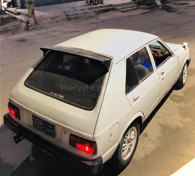 ٹویوٹا اسٹارلیٹ - 1982 Cusco Starlet Image-1