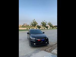 Honda Vezel Hybrid Z Honda Sensing  2014 for Sale in Rawalpindi