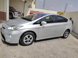 Toyota Prius S LED Edition 1.8 2014 for Sale in Kohat