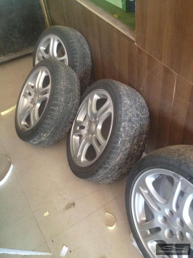Imported 5nuts rims 17inches For Sale Image-1
