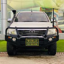 Toyota Hilux Vigo V 2015 for Sale in Karachi