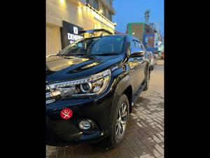 Toyota Hilux Revo V Automatic 2.8 2019 for Sale in Peshawar