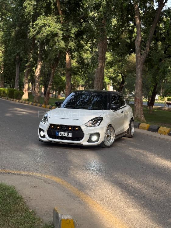 سوزوکی سوئفٹ - 2022 SWIFTU  Image-1