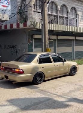 ٹویوٹا کرولا - 2000