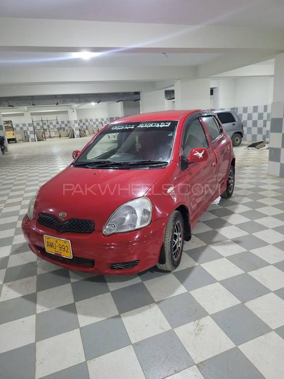 Toyota Vitz 2004 for Sale in Karachi Image-1