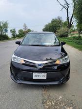 Toyota Corolla Fielder Hybrid 2018 for Sale in Nowshera