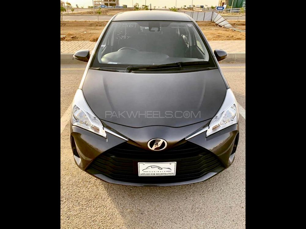 Toyota Vitz 2022 for Sale in Lahore Image-1