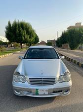 Mercedes Benz C Class 2004 for Sale in Multan