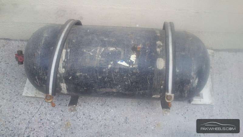 Landi CNG kit with  cylinder For Sale Image-1