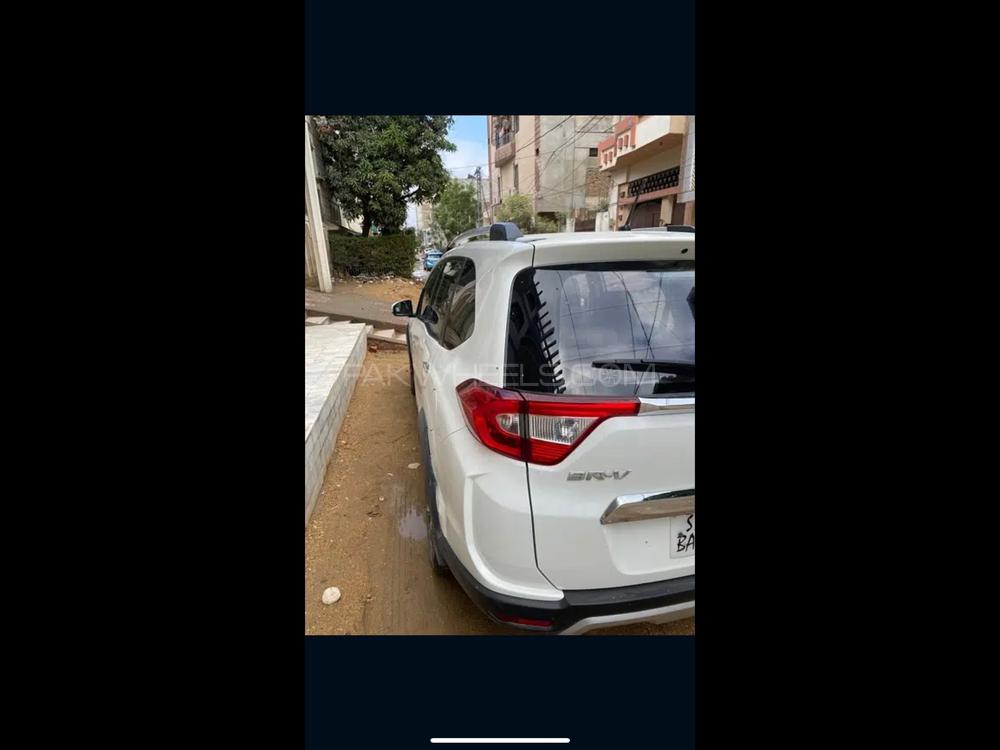 Honda BR-V 2017 for Sale in Hyderabad Image-1