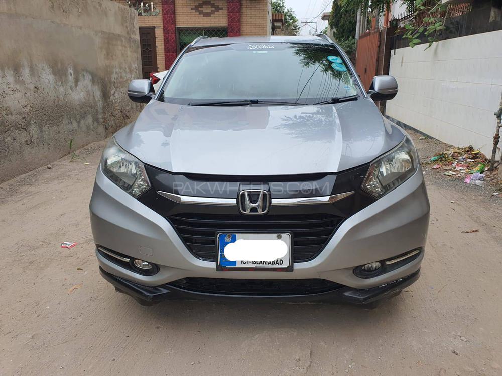 Honda HR-V 2017 for Sale in Faisalabad Image-1