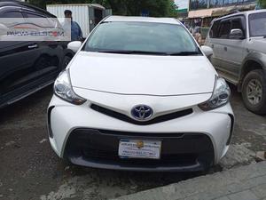 Toyota Prius Alpha 2015 for Sale in Islamabad