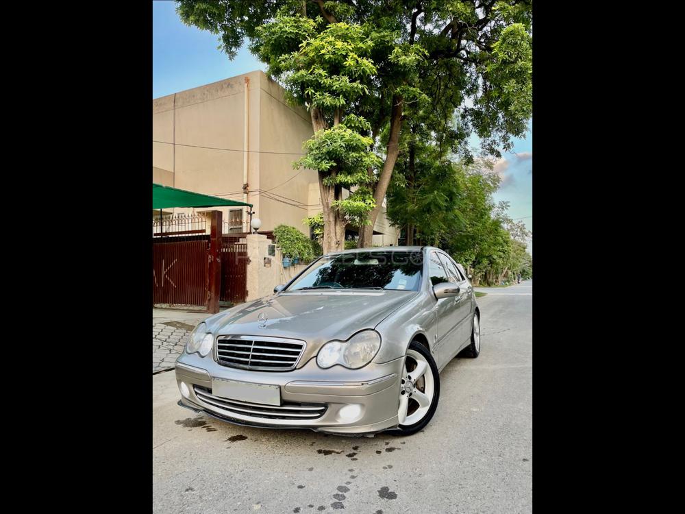 Mercedes Benz C Class 2006 for Sale in Lahore Image-1