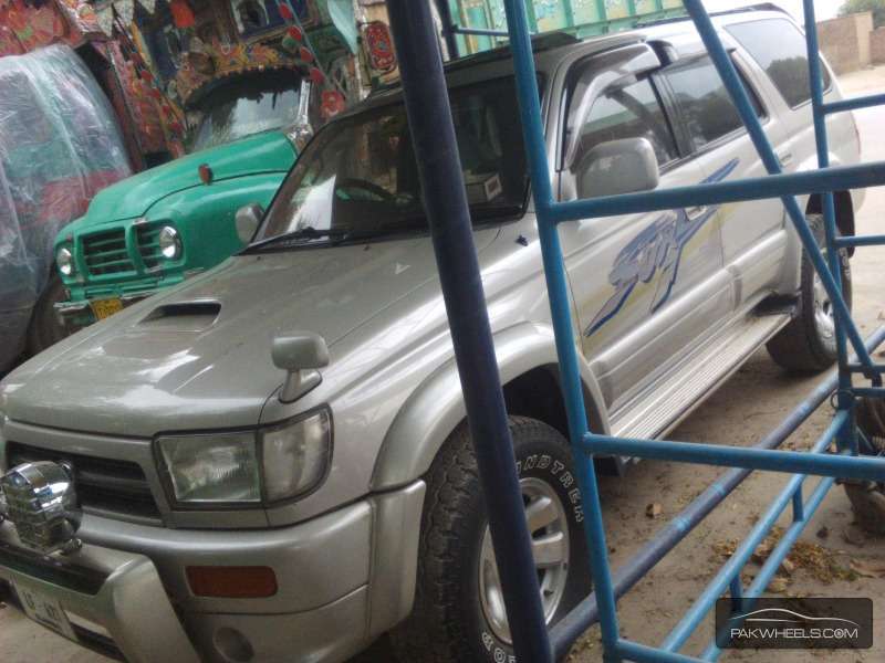 Toyota Surf 1999 for Sale in Mian Wali Image-1