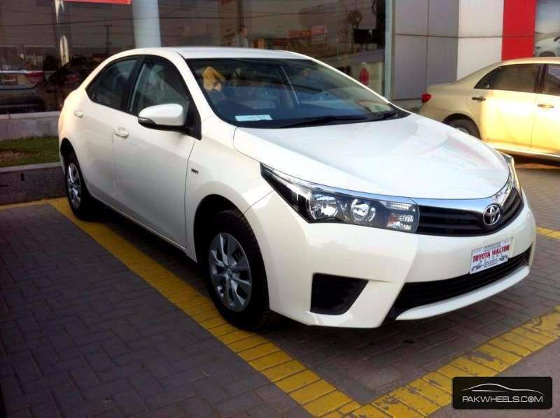 Toyota Corolla GLi 1.3 2015 for sale in Karachi | PakWheels