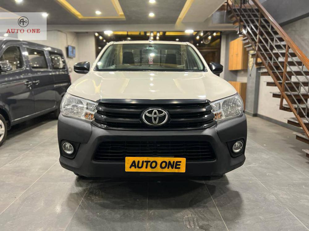 Toyota Hilux 4X2 Single Cab Deckless 2017 for sale in Karachi PakWheels