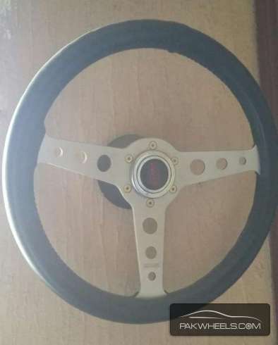Orignol momo steering for sale  Image-1