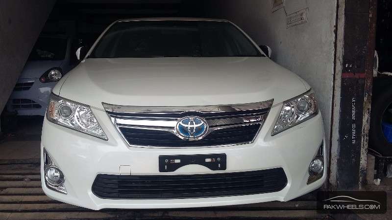 Toyota Camry 2011 for Sale in Lahore Image-1