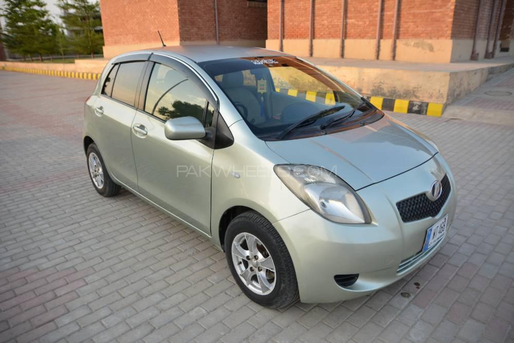 Toyota Vitz 2007 for Sale in Islamabad Image-1