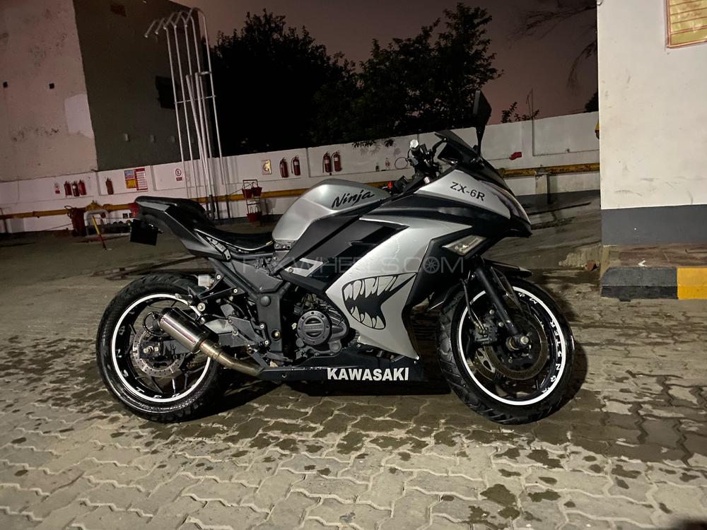 Kawasaki Ninja ZX-6R 2018 for Sale Image-1