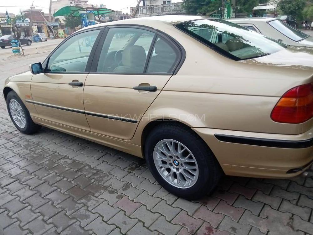 BMW 3 Series 2000 for Sale in Sialkot Image-1