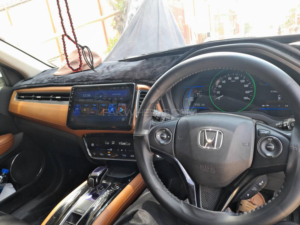 Honda Vezel Hybrid Z Honda Sensing 2015 for sale in Karachi PakWheels