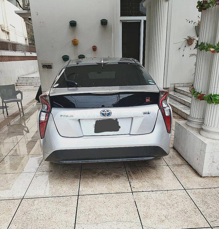 Toyota Prius 2017 for Sale in Gujranwala Image-1