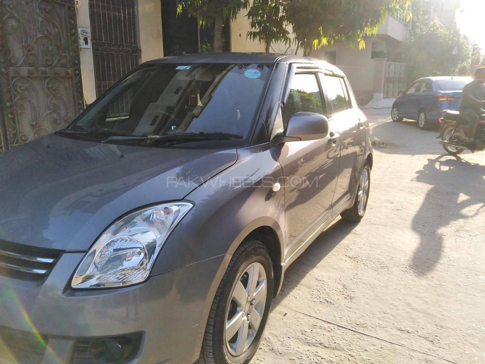 Suzuki Swift DLX 1.3 Navigation 2018 for sale in Lahore PakWheels