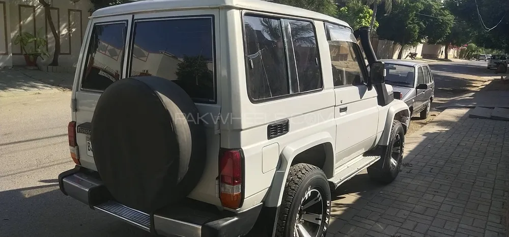 Toyota Land Cruiser 1985 for Sale in Karachi Toyota Land Cruiser 1985 for Sale in Karachi Image-3