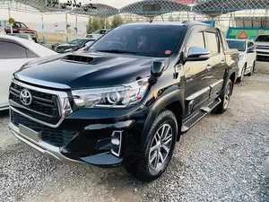 Toyota Hilux 4X2 Single Cab Deckless 2017 for Sale
